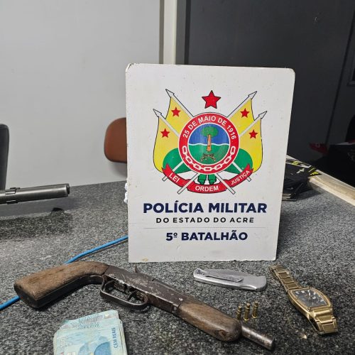 Mulher escapa de tentativa de feminicídio em Epitaciolândia; suspeito é perseguido e preso pela PM