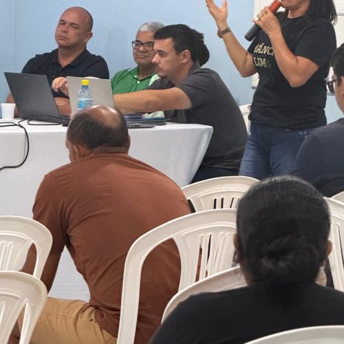 Sindicato e prefeitura de Mâncio Lima discutem reajuste salarial para servidores da educação