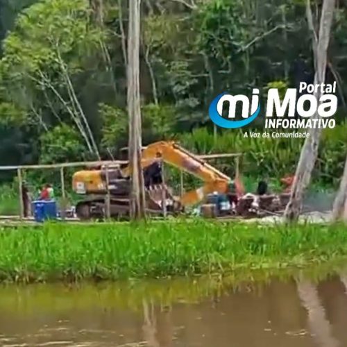 PC é transportada por balsa pelos rios Japiim e Moa para obras e apoio a produtores em comunidades ribeirinhas