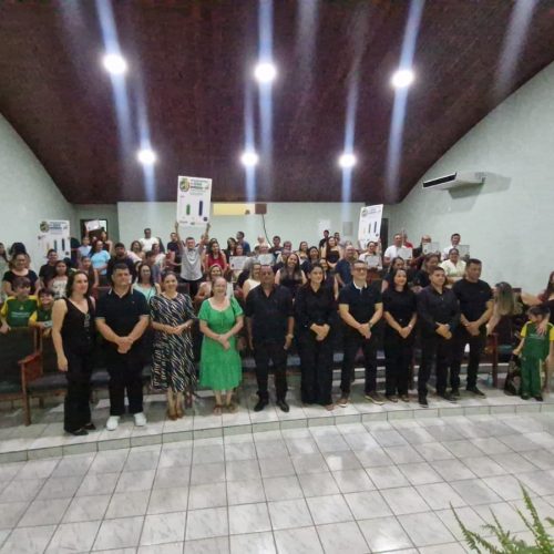 Mâncio Lima celebra avanços no Ideb 2025 e reconhece profissionais da Educação, em noite de premiação