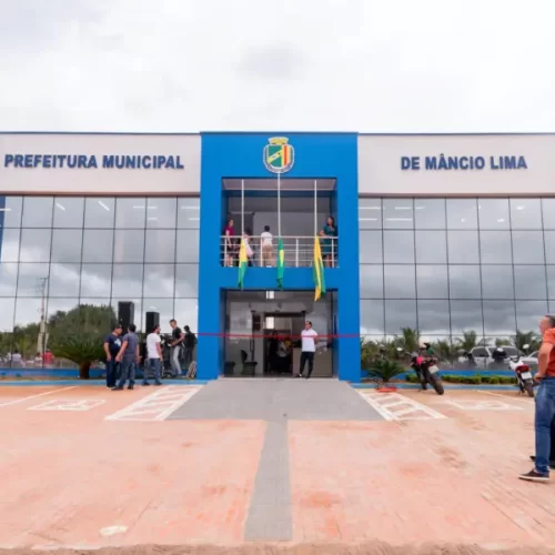 Mâncio Lima restringe concessão de diárias para conter gastos