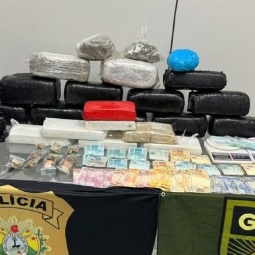 Operação apreende mais de 20 kg de drogas em depósito usado pelo tráfico no Acre