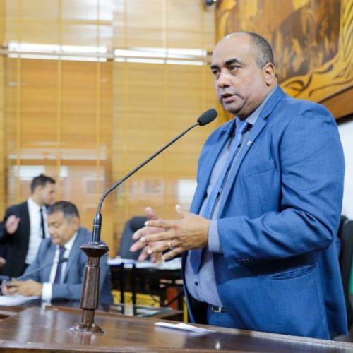 Deputado Clodoaldo Rodrigues comemora entrega da Sala de Infusão de Quimioterapia para pacientes do Juruá