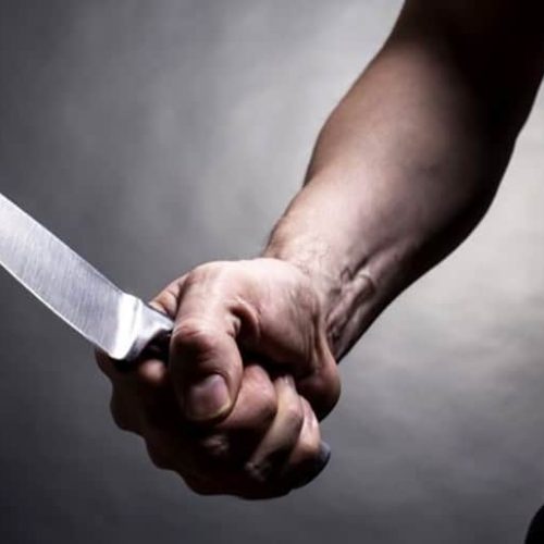 Mulher sobrevive após levar 25 facadas em Rondônia