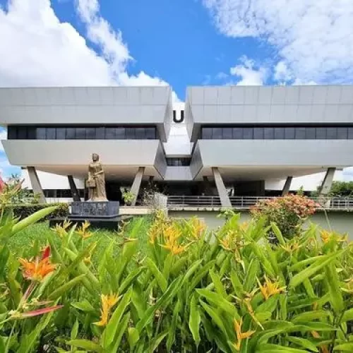 Mãe de homem morto durante surto por policial no Acre deve ser indenizada em R$ 50 mil