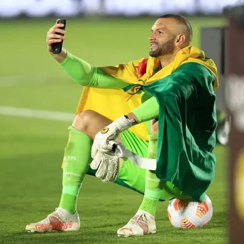 Weverton se despede do Palmeiras e agradece clube após oito anos de história