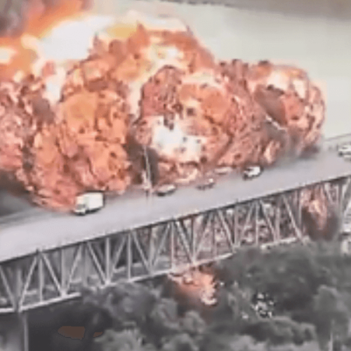 Incêndio em caminhão cisterna leva ao fechamento da Ponte das Américas, no Panamá