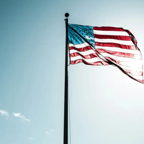 EUA suspendem vistos de imigração para 75 países; veja quais da América Latina estão na lista