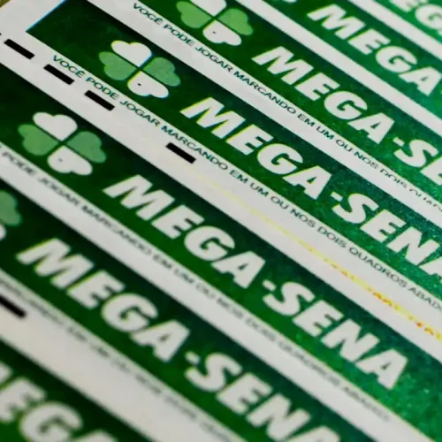 Mega-Sena acumula e prêmio principal vai para R$ 40 milhões