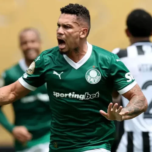 Paulinho brilha na prorrogação e Palmeiras avança às quartas do Mundial