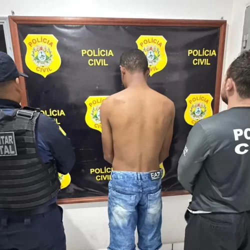 Polícia prende suspeito de esfaquear a companheira após crise de ciúmes no interior do Acre