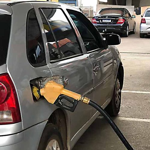 Preços abusivos de combustíveis leva órgão a constatar irregularidades em bombas de 20 postos no AC